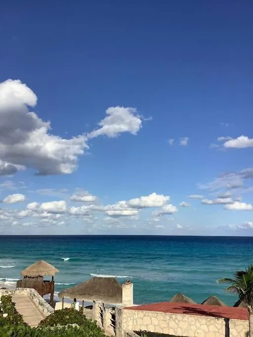Beachview & Balcony 3905 Cancún Apartment
