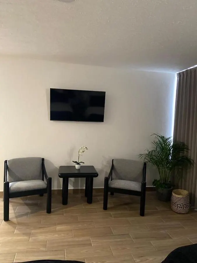 Beachview & Balcony 3905 Cancún Apartment
